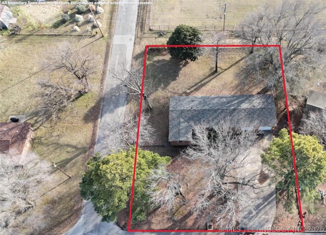 1408 E 1st Street, Okmulgee, OK 74447