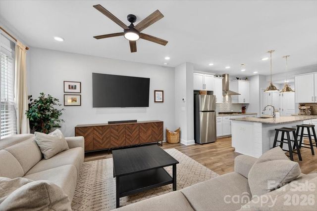 1136 Drummond Avenue, Charlotte, NC 28205