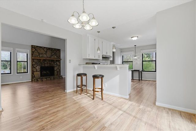 107 Spring Way, Woodstock, GA 30189