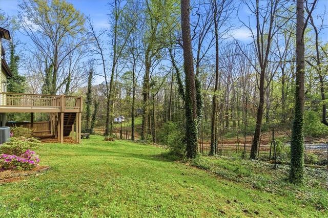 107 Spring Way, Woodstock, GA 30189