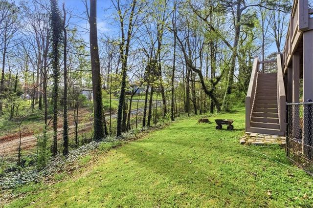 107 Spring Way, Woodstock, GA 30189