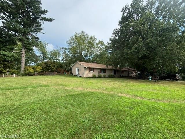 1192 N Main Street, Kernersville, NC 27284