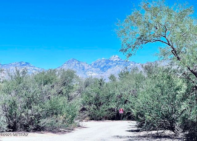 11555 E Speedway Blvd Unit 13, Tucson, AZ 85748