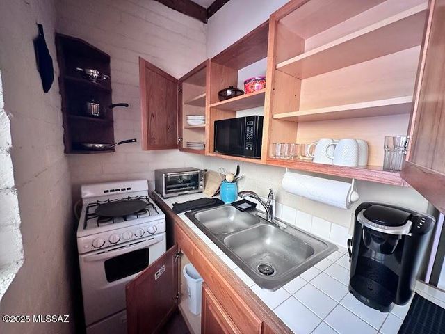 11555 E Speedway Blvd Unit 13, Tucson, AZ 85748