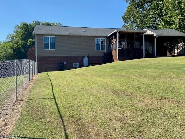 168 Underwood Drive, Thomasville, NC 27360