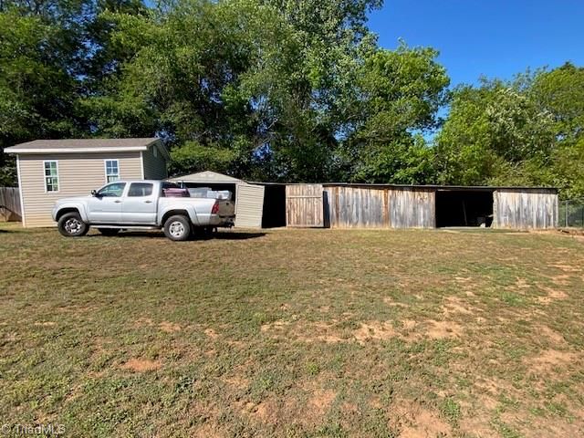 168 Underwood Drive, Thomasville, NC 27360