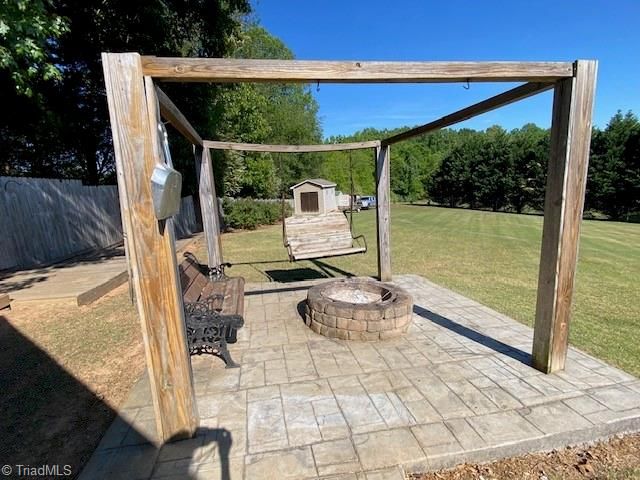 168 Underwood Drive, Thomasville, NC 27360