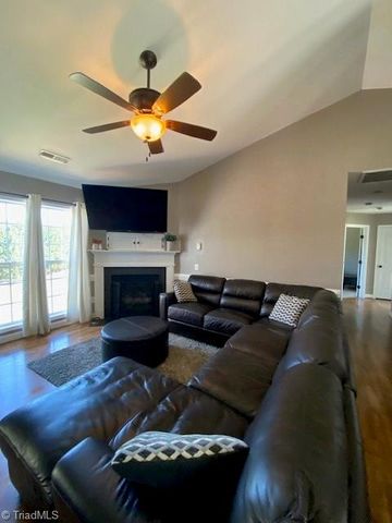 168 Underwood Drive, Thomasville, NC 27360