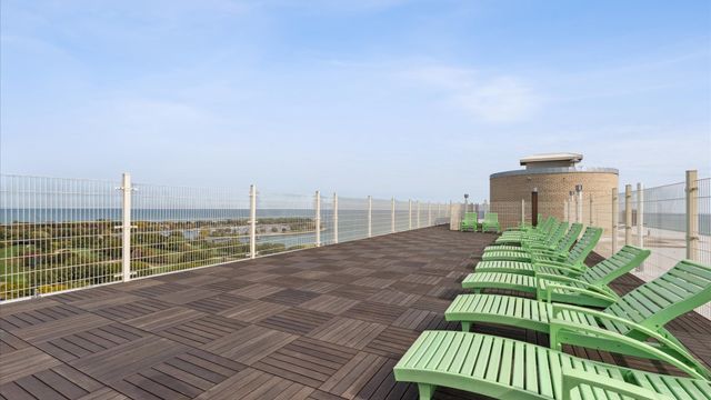 3950 N Lake Shore Drive 1706, Chicago, IL 60613