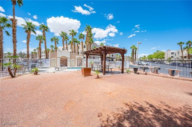 2028 Mesquite Lane 302, Laughlin, NV 89029