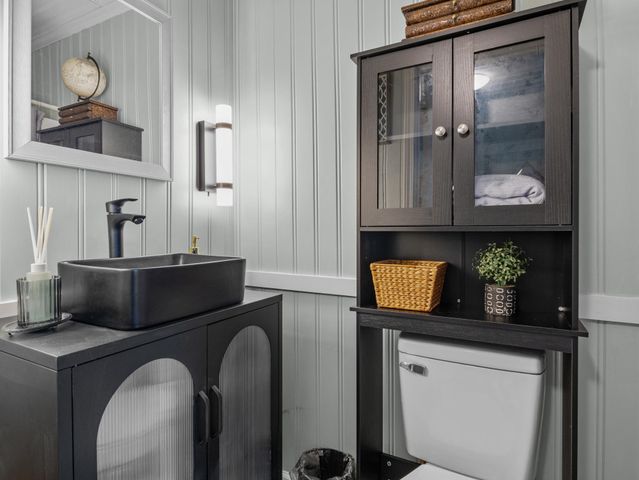 2728 Compton Bridge Road, Campobello, SC 29322