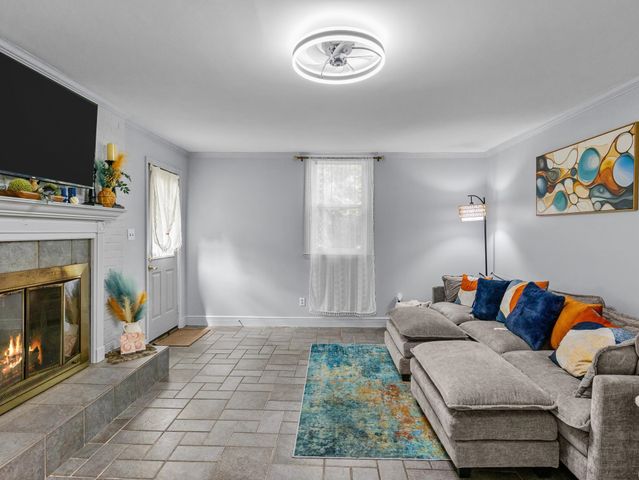 2728 Compton Bridge Road, Campobello, SC 29322