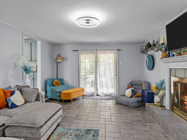 2728 Compton Bridge Road, Campobello, SC 29322