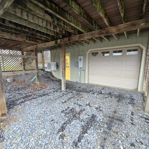 196 Hudson Drive, Wheelock, VT 05851