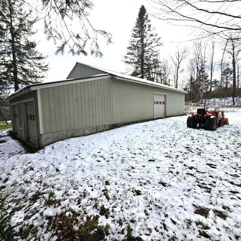 196 Hudson Drive, Wheelock, VT 05851