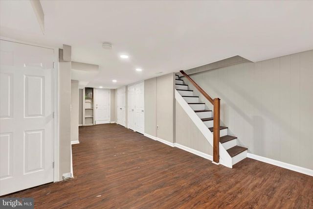 54 WILTSHIRE RD, Essex, MD 21221