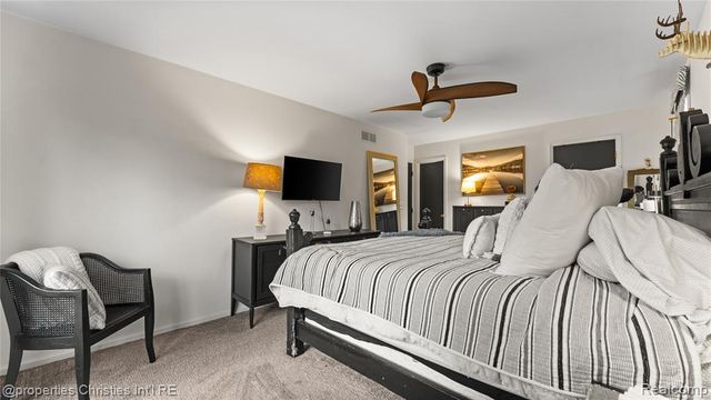 4301 Heatherwood Drive, Milford, MI 48381