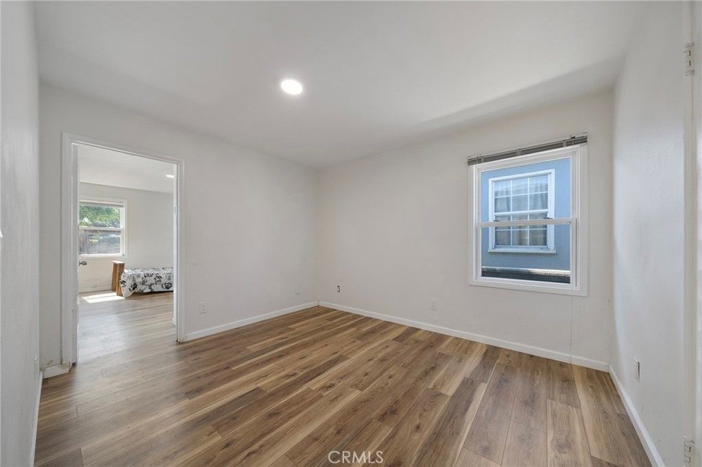 Image 13 of property listing at 543 N Angeleno Avenue, Azusa, CA 91702
