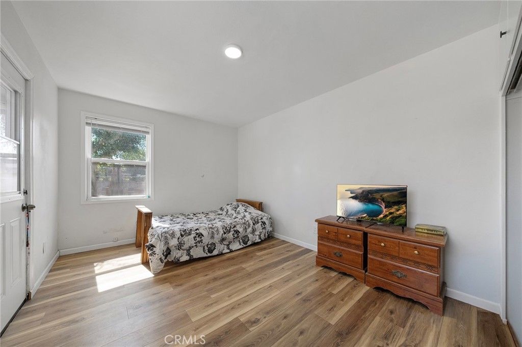 Image 15 of property listing at 543 N Angeleno Avenue, Azusa, CA 91702