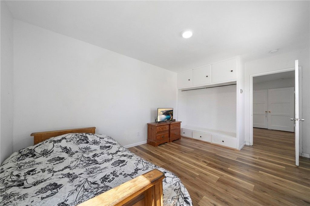 Image 16 of property listing at 543 N Angeleno Avenue, Azusa, CA 91702