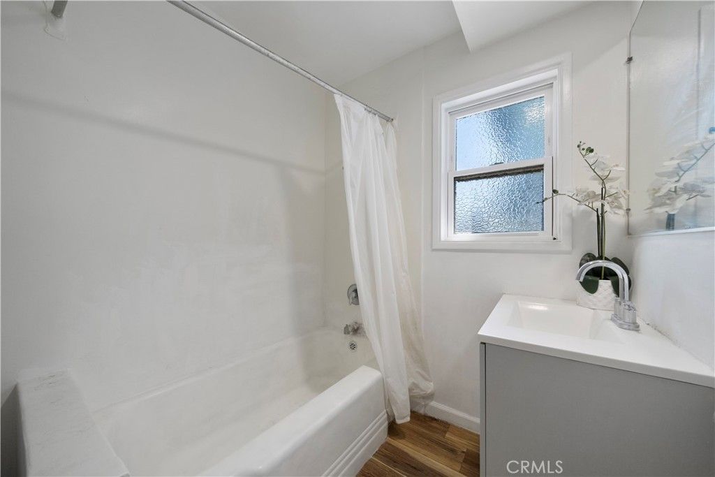 Image 17 of property listing at 543 N Angeleno Avenue, Azusa, CA 91702