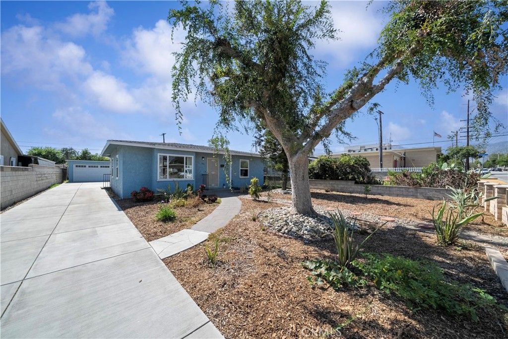 Image 25 of property listing at 543 N Angeleno Avenue, Azusa, CA 91702