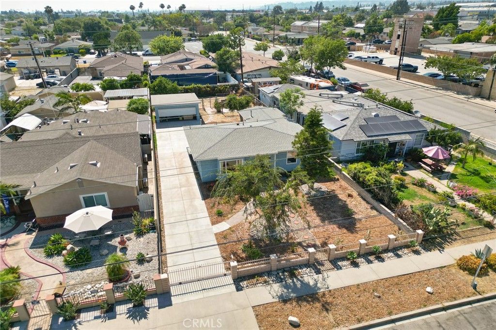 Image 31 of property listing at 543 N Angeleno Avenue, Azusa, CA 91702