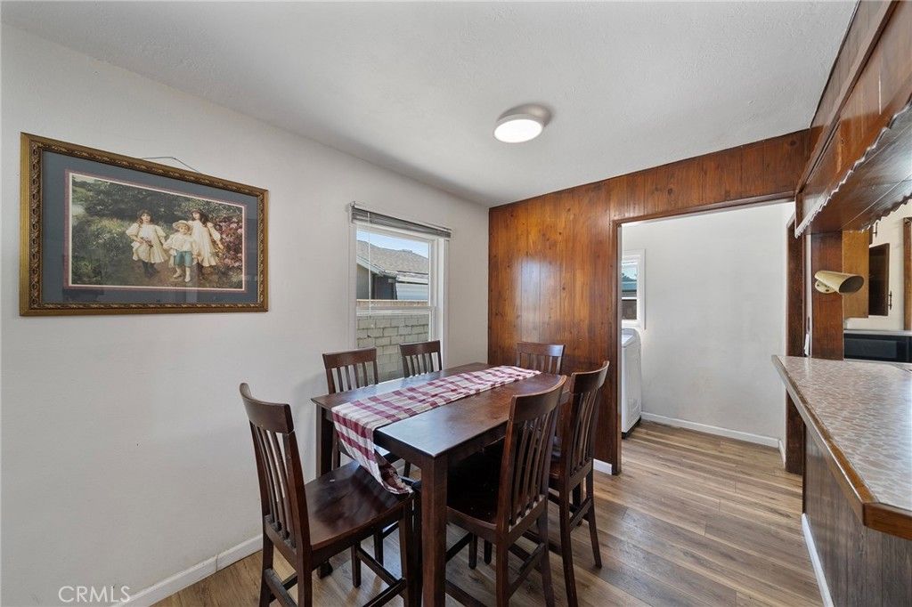 Image 7 of property listing at 543 N Angeleno Avenue, Azusa, CA 91702