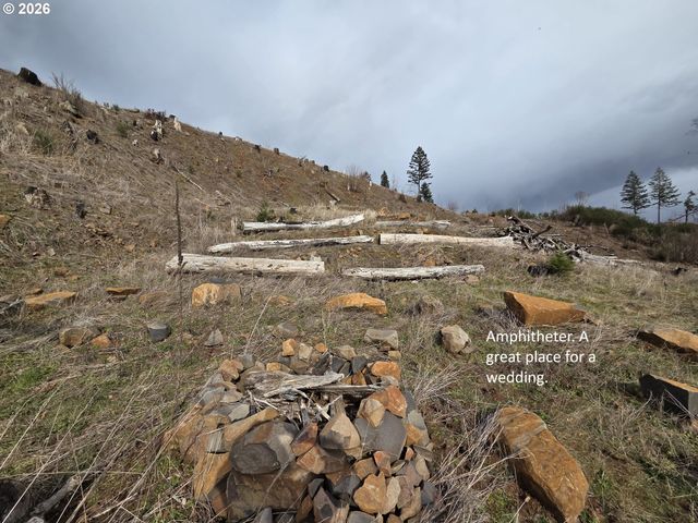 10855 KUBIN Rd Se, Lyons, OR 97358