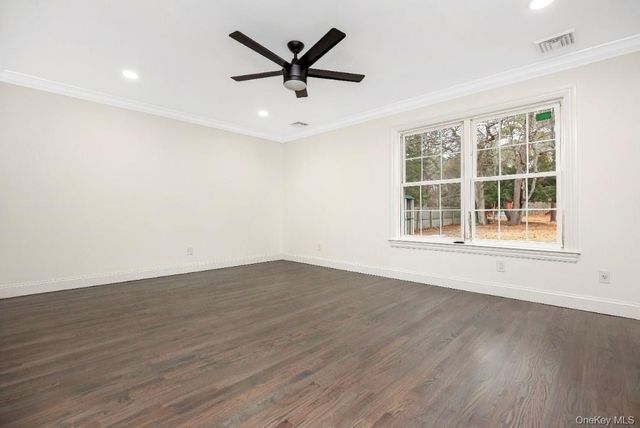 59 Nelson Road, Selden, NY 11784