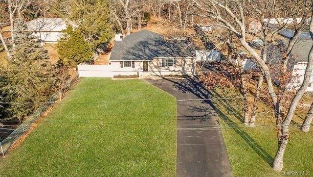 59 Nelson Road, Selden, NY 11784