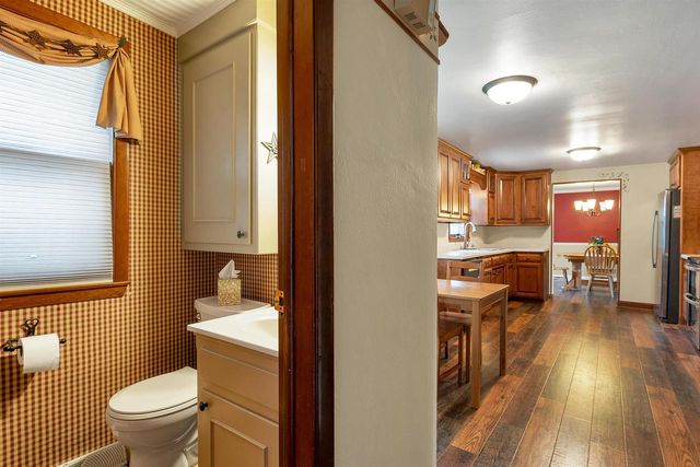 611 WAUBAUNUQUA TRAIL, De Pere, WI 54115