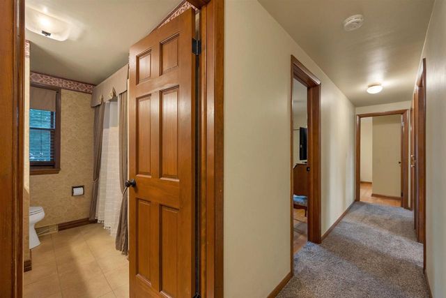 611 WAUBAUNUQUA TRAIL, De Pere, WI 54115