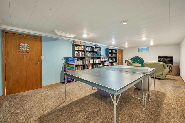 611 WAUBAUNUQUA TRAIL, De Pere, WI 54115
