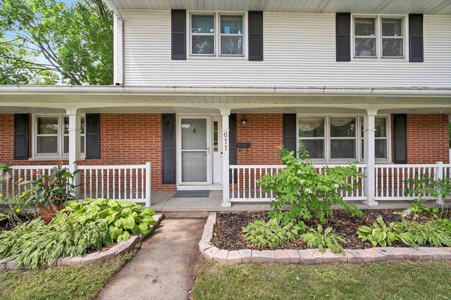 611 WAUBAUNUQUA TRAIL, De Pere, WI 54115