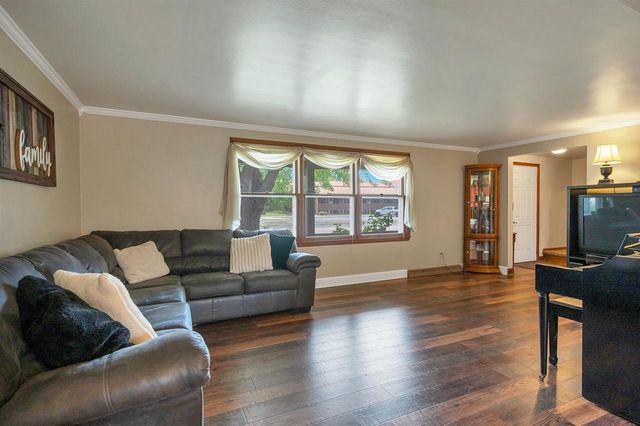 611 WAUBAUNUQUA TRAIL, De Pere, WI 54115