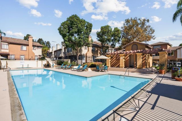 11382 Via Rancho San Diego Unit C, El Cajon, CA 92019