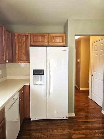 44134 Kendyl Drive, Sterling Heights, MI 48314