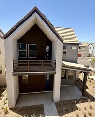 27415 Creekwood Lane, Valencia, CA 91381