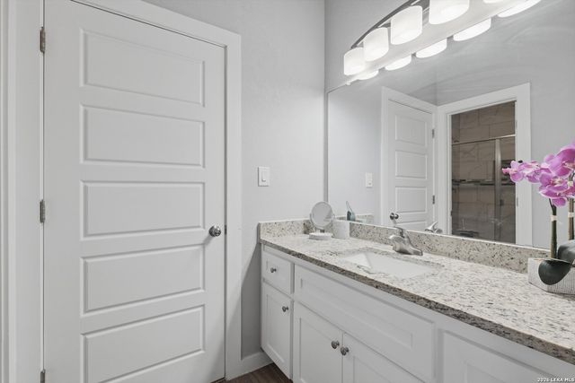 6160 Eckhert Rd Apt 1605, San Antonio, TX 78240