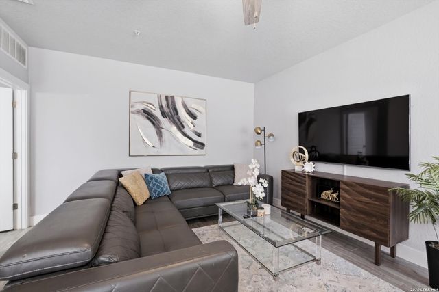 6160 Eckhert Rd Apt 1605, San Antonio, TX 78240