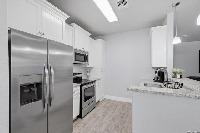 6160 Eckhert Rd Apt 1605, San Antonio, TX 78240