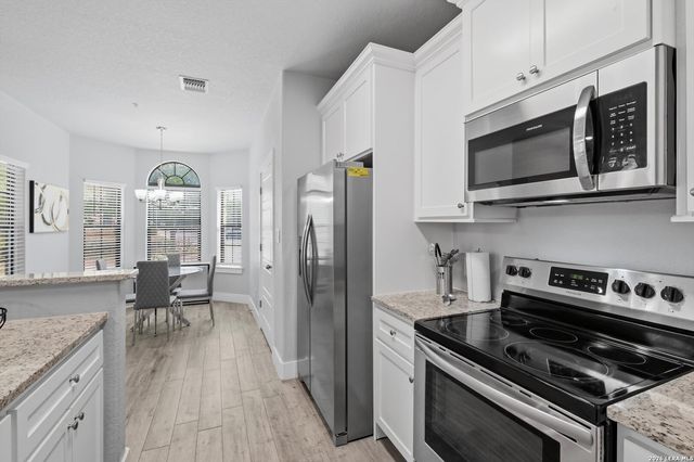 6160 Eckhert Rd Apt 1605, San Antonio, TX 78240