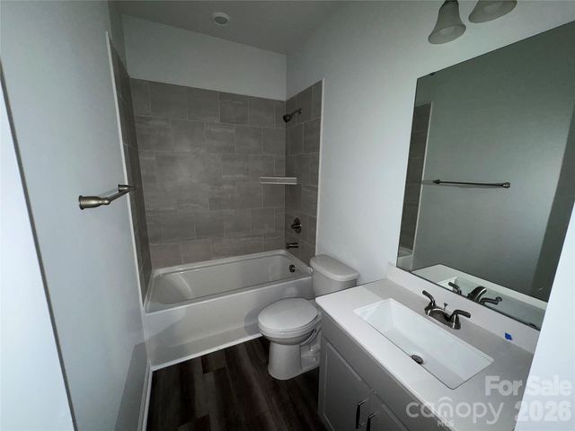 4614 Lakeview Road 2, Charlotte, NC 28216