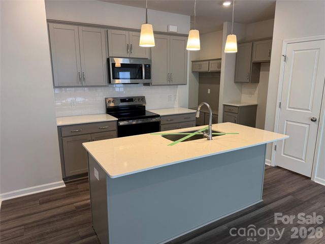 4614 Lakeview Road 2, Charlotte, NC 28216