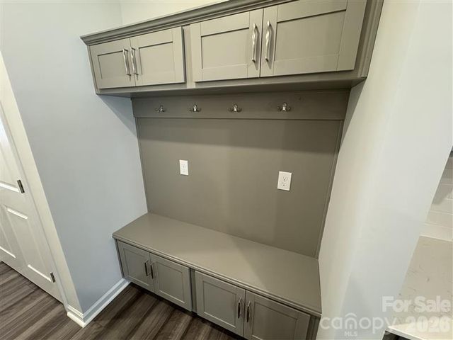 4614 Lakeview Road 2, Charlotte, NC 28216