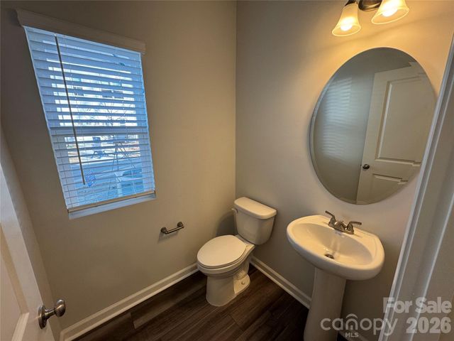 4614 Lakeview Road 2, Charlotte, NC 28216