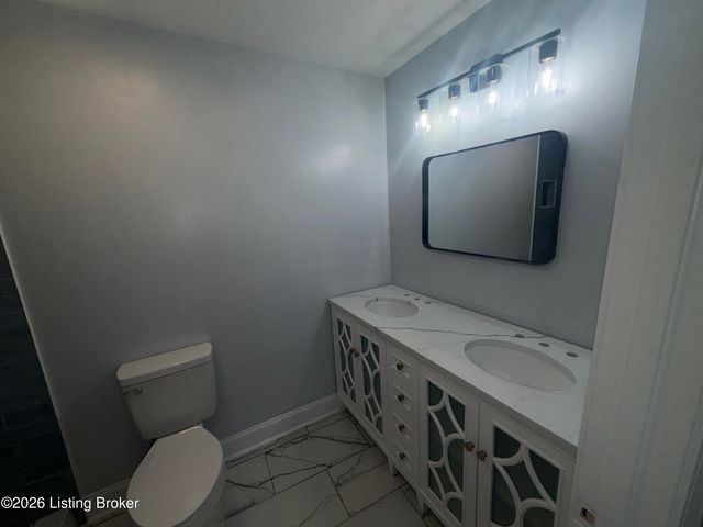 4308 Sadie Ln, Louisville, KY 40216