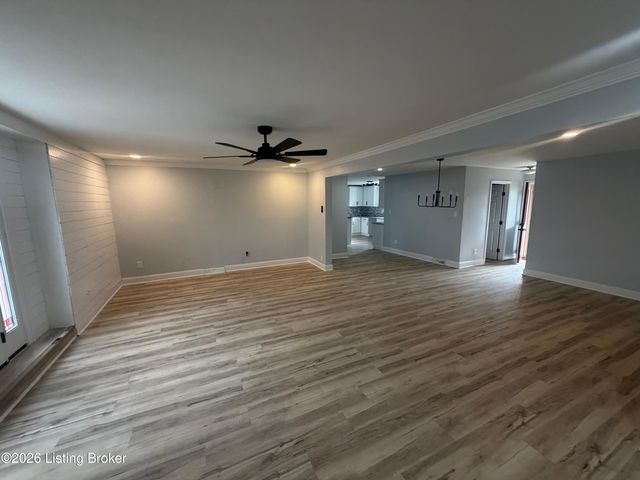 4308 Sadie Ln, Louisville, KY 40216