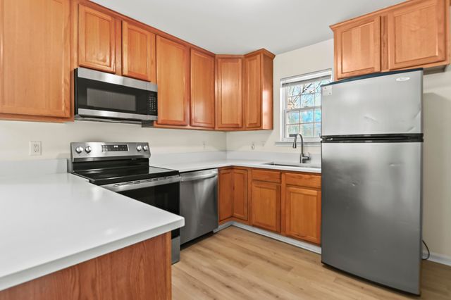 131 Boone Drive, Summerville, SC 29485